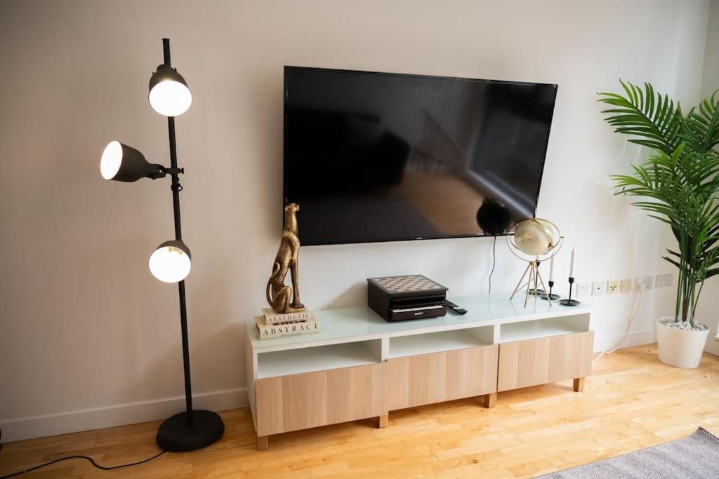 2 Bed Apt In Leeds City Centre Exterior foto